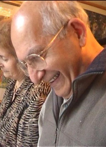 Suleiman Minasian A man with a video camera